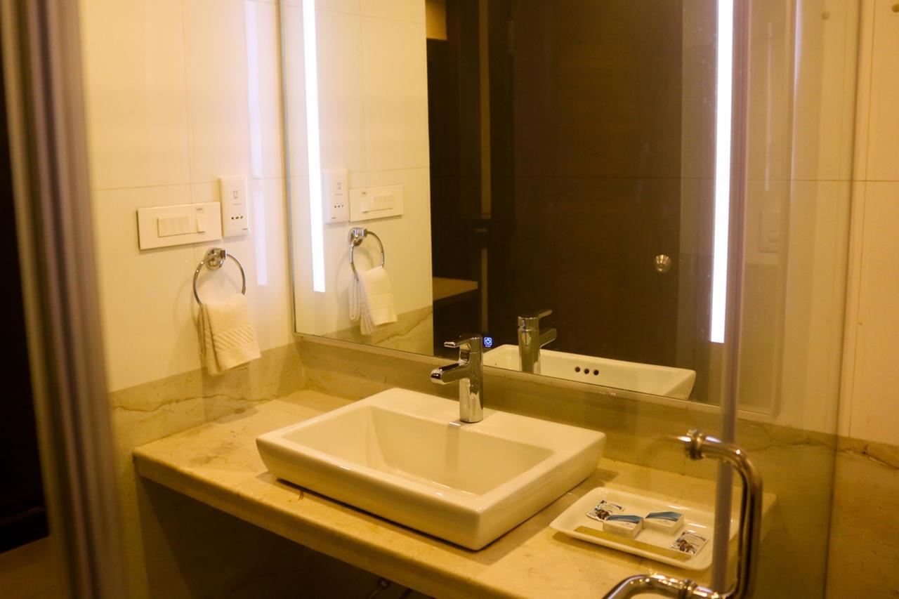 Oyo 3345 Shubham Beach Hotel Puri Esterno foto